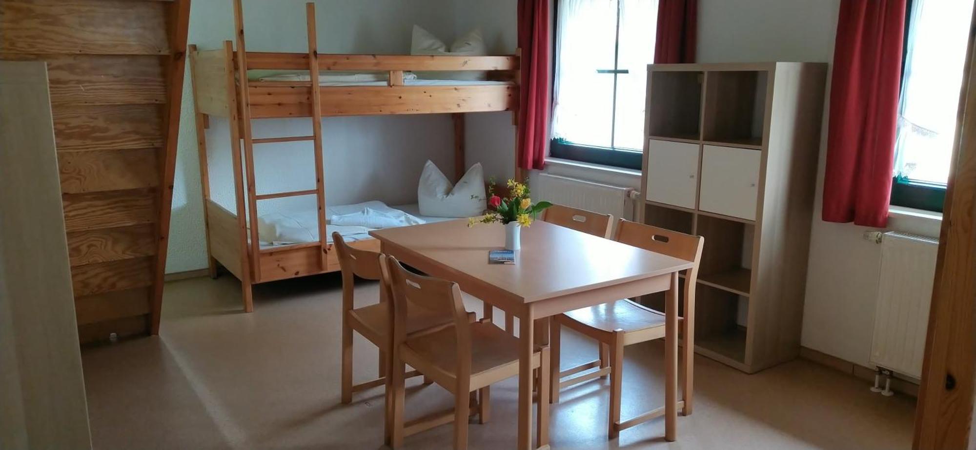 Jugendtours-Feriendorf Ummanz Rom bilde